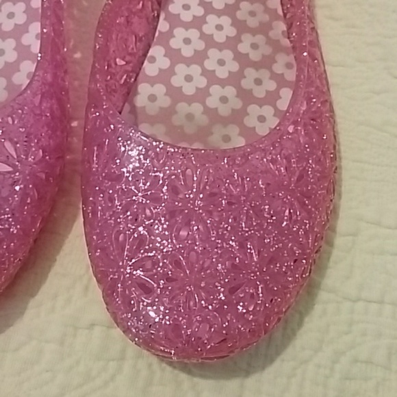 Girls shoes size 4 - Picture 2 of 7